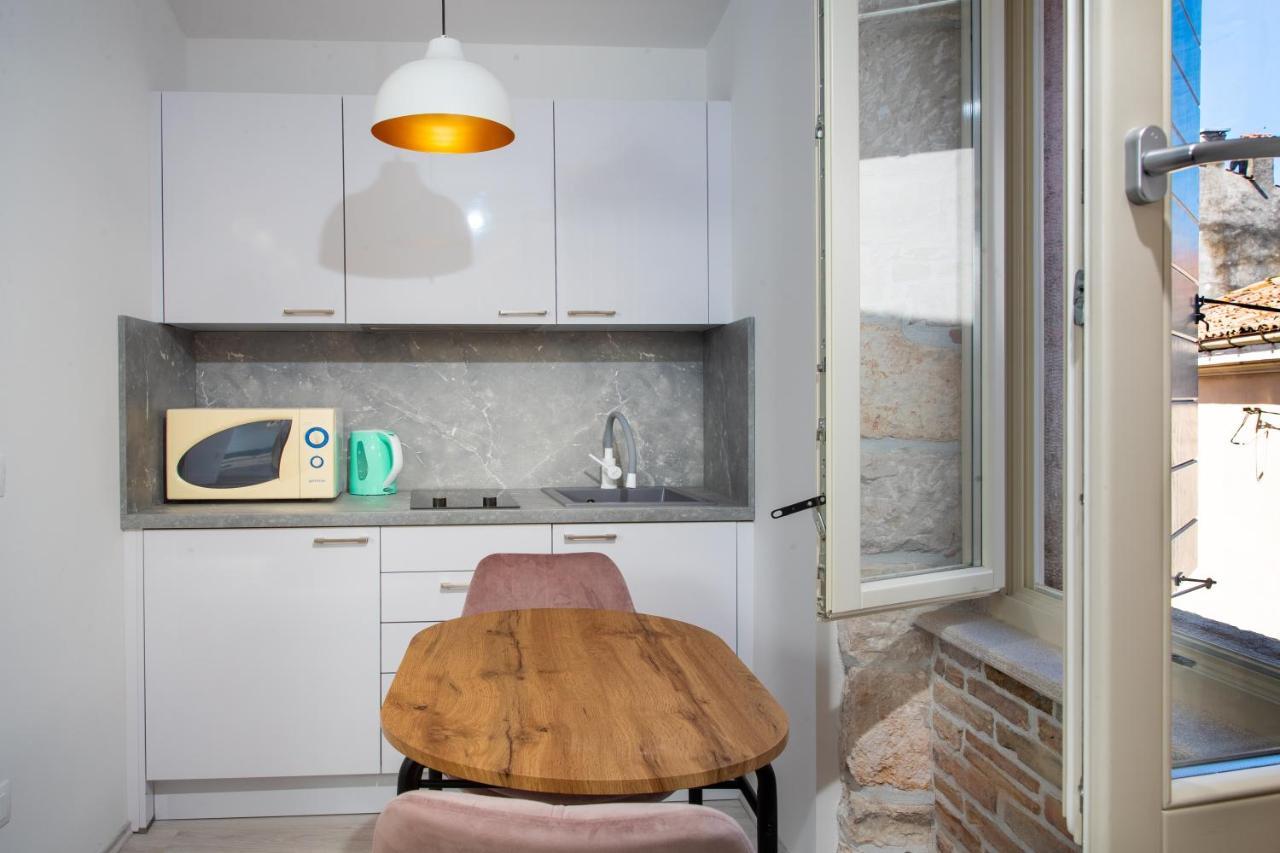 Apartments And Rooms Luan روفينج المظهر الخارجي الصورة