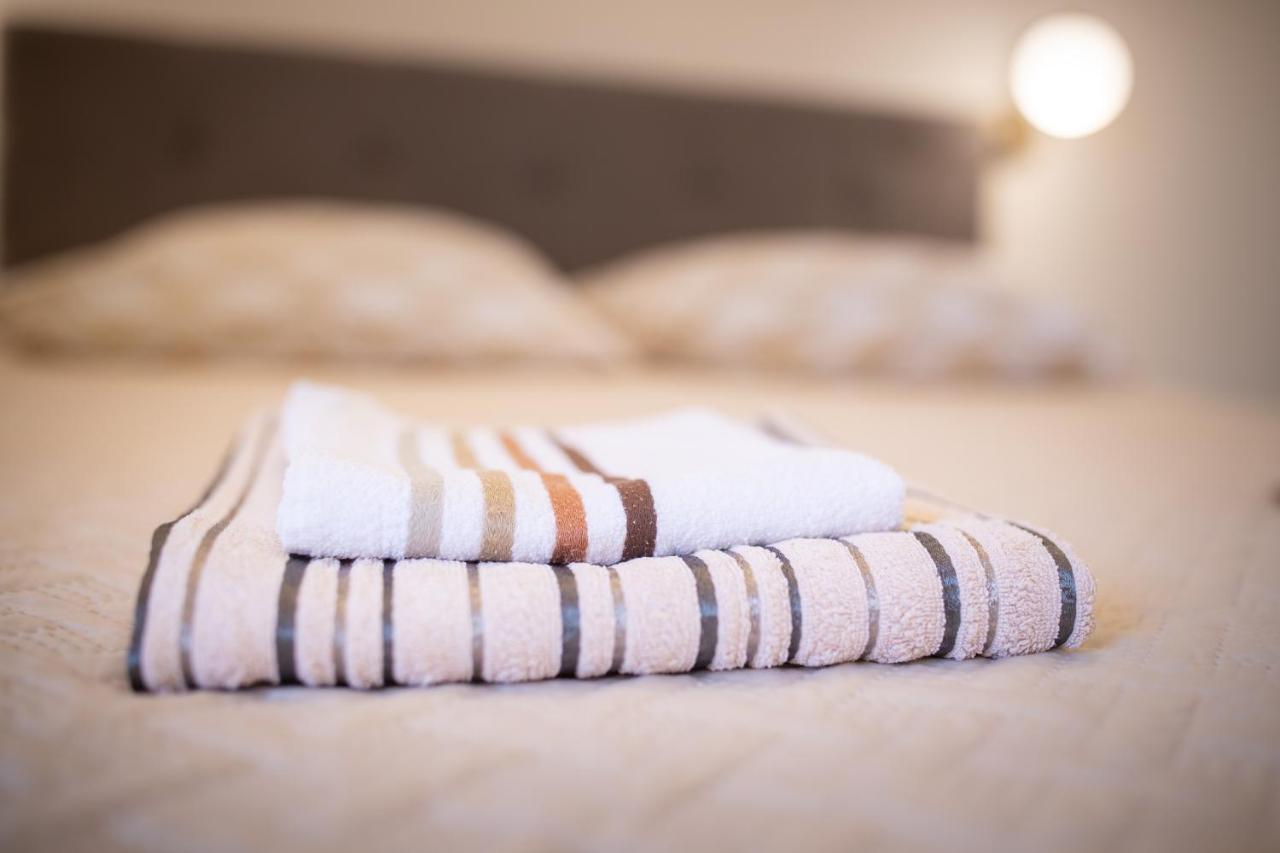 Apartments And Rooms Luan روفينج المظهر الخارجي الصورة
