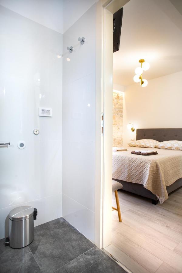Apartments And Rooms Luan روفينج المظهر الخارجي الصورة
