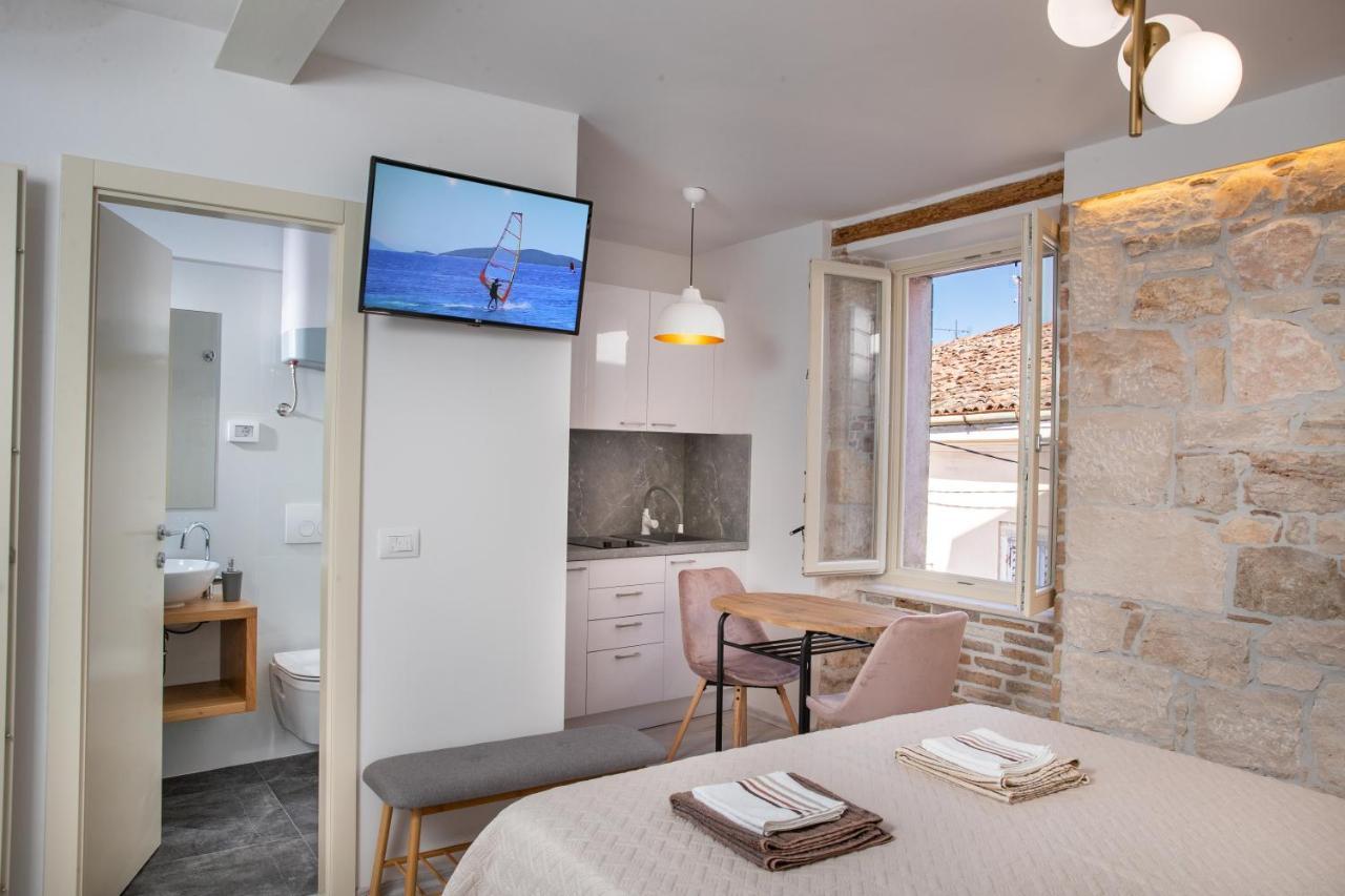 Apartments And Rooms Luan روفينج المظهر الخارجي الصورة