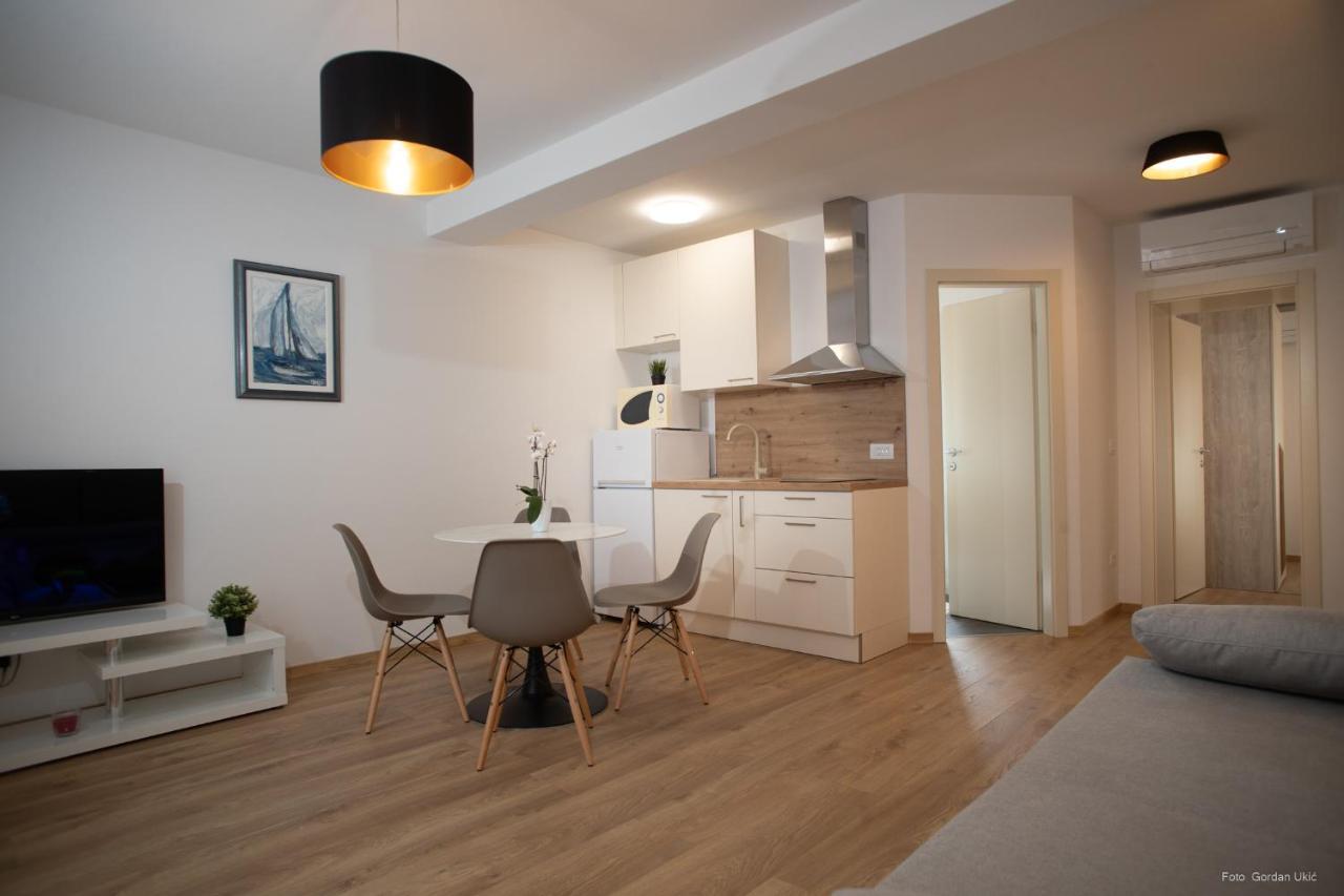 Apartments And Rooms Luan روفينج المظهر الخارجي الصورة