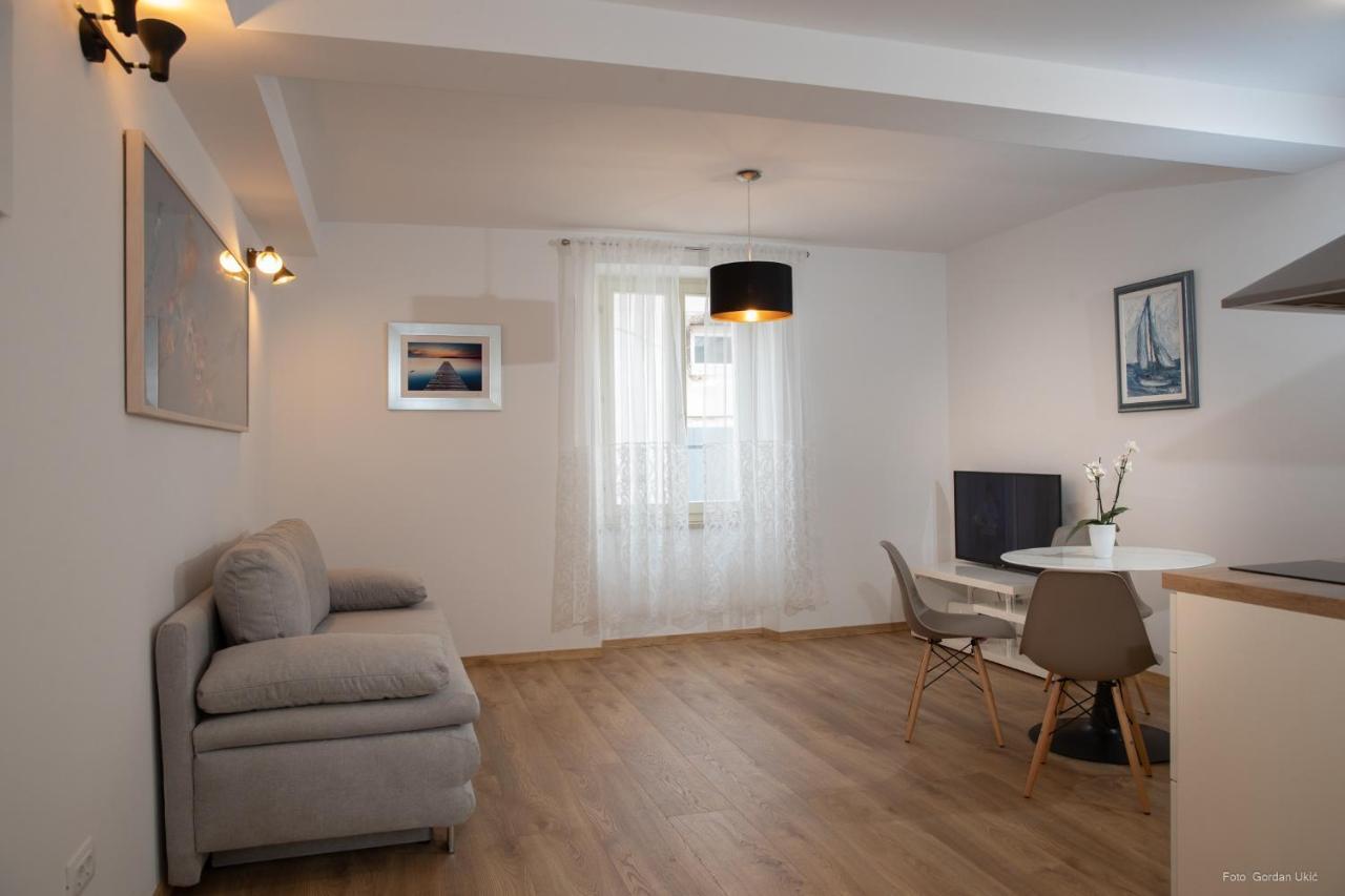 Apartments And Rooms Luan روفينج المظهر الخارجي الصورة