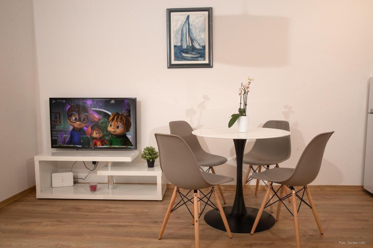 Apartments And Rooms Luan روفينج المظهر الخارجي الصورة