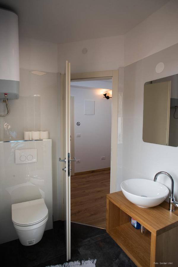 Apartments And Rooms Luan روفينج المظهر الخارجي الصورة