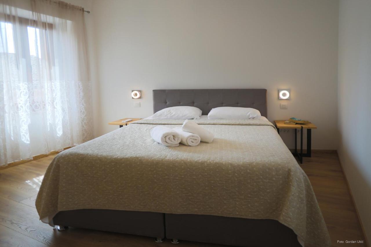 Apartments And Rooms Luan روفينج المظهر الخارجي الصورة