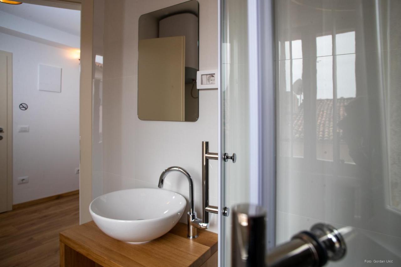 Apartments And Rooms Luan روفينج المظهر الخارجي الصورة